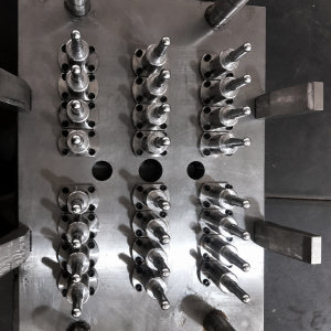 khuôn phôi pet 24 sản phẩm